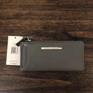 NWT Steve Madden 2-in-1 Wallet Grey